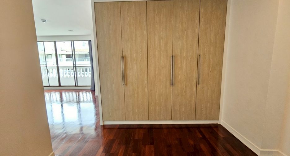 出租 4 卧室 公寓 在 Khlong Toei, 曼谷