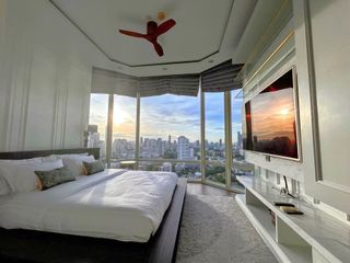 À louer 2 chambres condo à Watthana, Bangkok