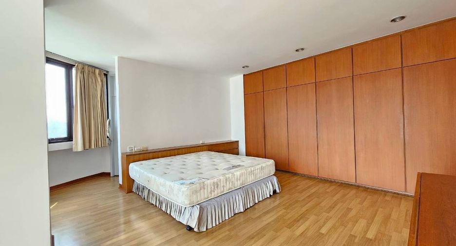 Wohnung zur Miete mit 2 Zimmer in Yan Nawa, Bangkok