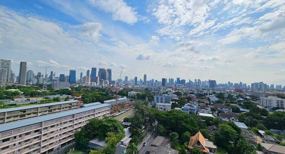 Wohnung zur Miete mit 2 Zimmer in Yan Nawa, Bangkok
