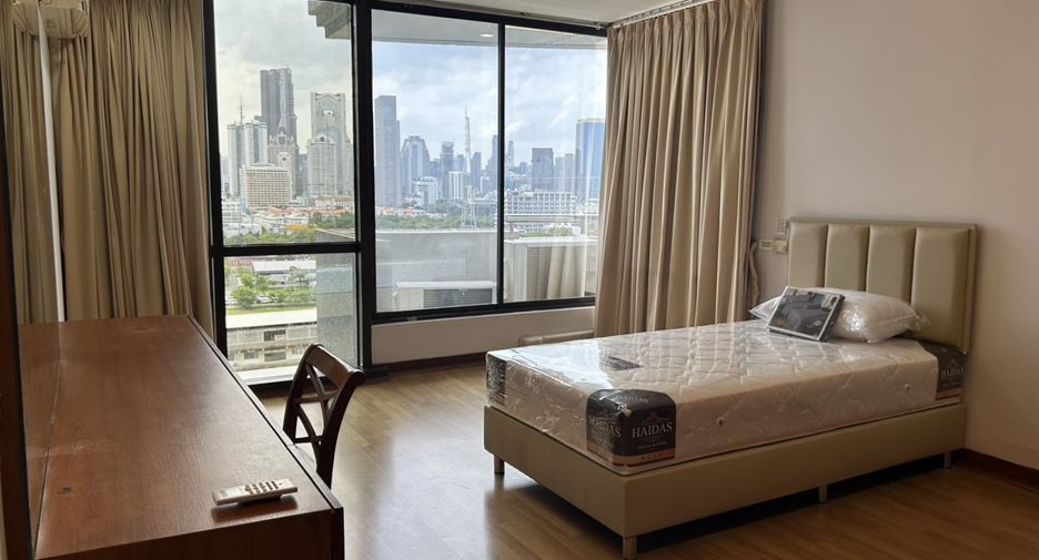 À louer 2 chambres condo à Yan Nawa, Bangkok