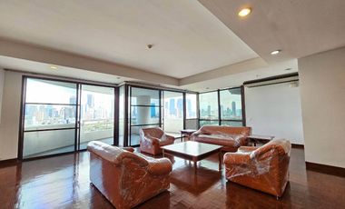 Wohnung zur Miete mit 2 Zimmer in Yan Nawa, Bangkok