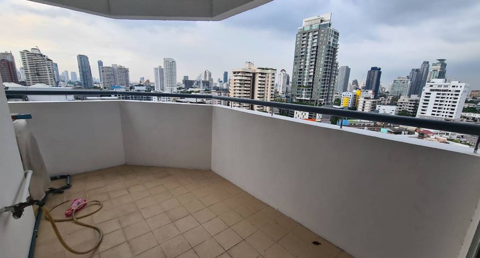 À louer 2 chambres condo à Khlong Toei, Bangkok