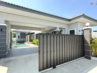 Villa zum Kauf mit 3 Zimmer in Bang Lamung, Chonburi