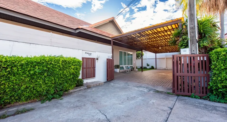 Villa zur Miete mit 6 Zimmer in Bang Lamung, Chonburi