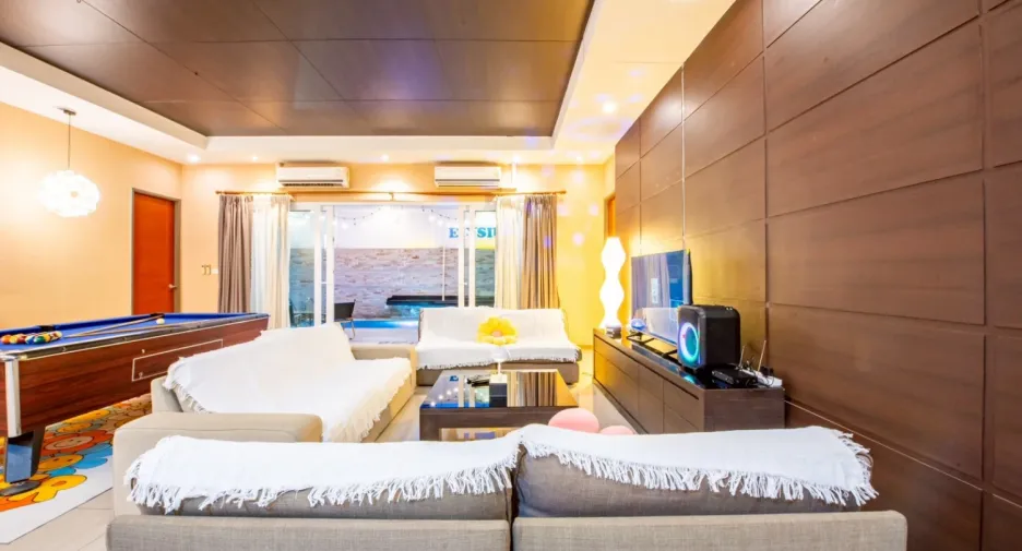 Villa zur Miete mit 6 Zimmer in Bang Lamung, Chonburi