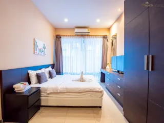 出租 6 卧室 别墅 在 Bang Lamung, Chon Buri