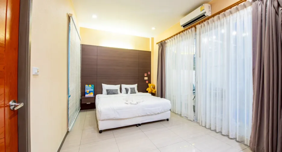 Villa zur Miete mit 6 Zimmer in Bang Lamung, Chonburi