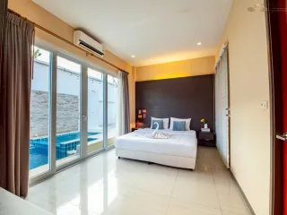 出租 6 卧室 别墅 在 Bang Lamung, Chon Buri