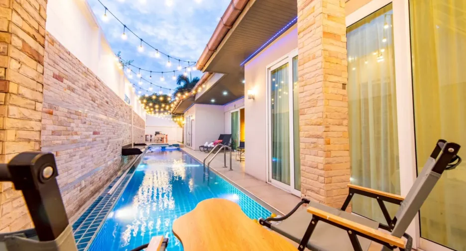 Villa zur Miete mit 6 Zimmer in Bang Lamung, Chonburi