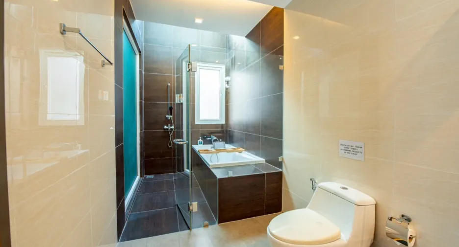 Villa zur Miete mit 6 Zimmer in Bang Lamung, Chonburi