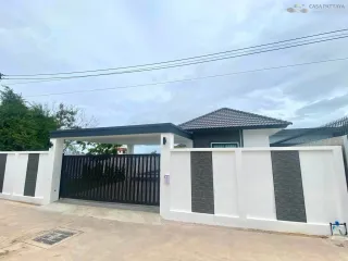 Villa en venta de 3 habitaciones en Bang Lamung, Chonburi