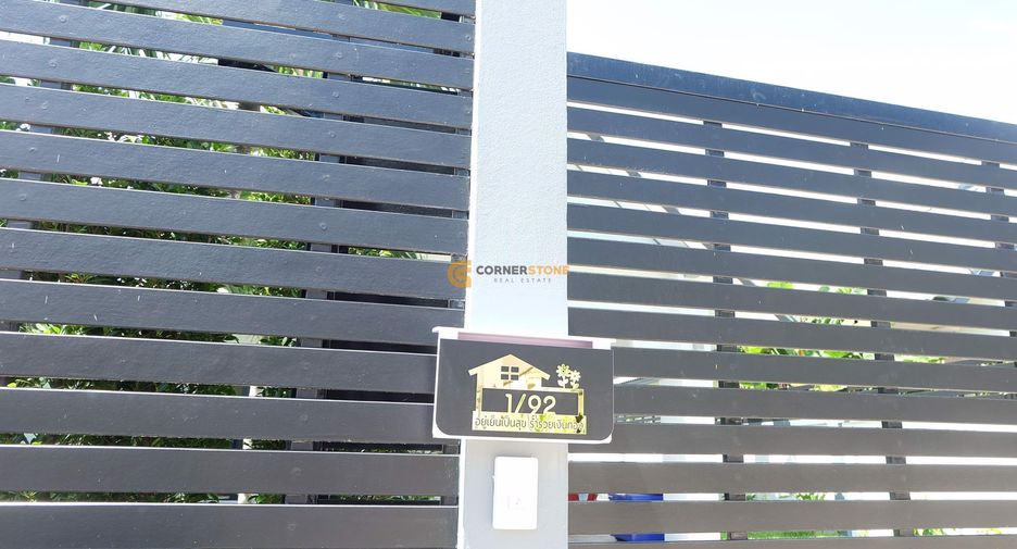 Casa en alquiler de 5 habitaciones en Bang Lamung, Chonburi