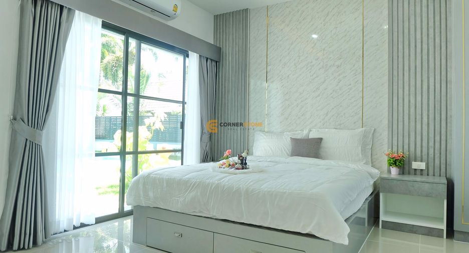 Casa en alquiler de 5 habitaciones en Bang Lamung, Chonburi