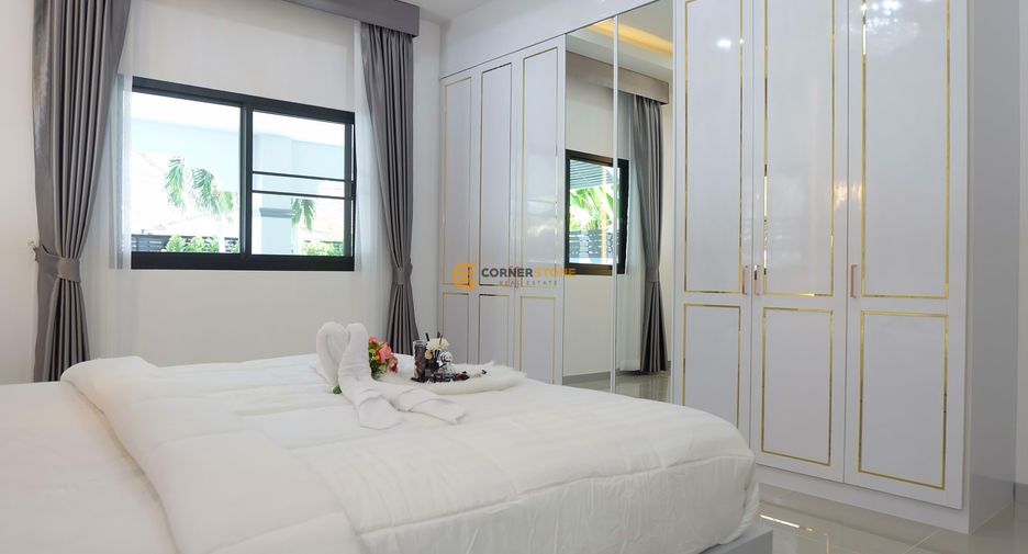 Casa en alquiler de 5 habitaciones en Bang Lamung, Chonburi