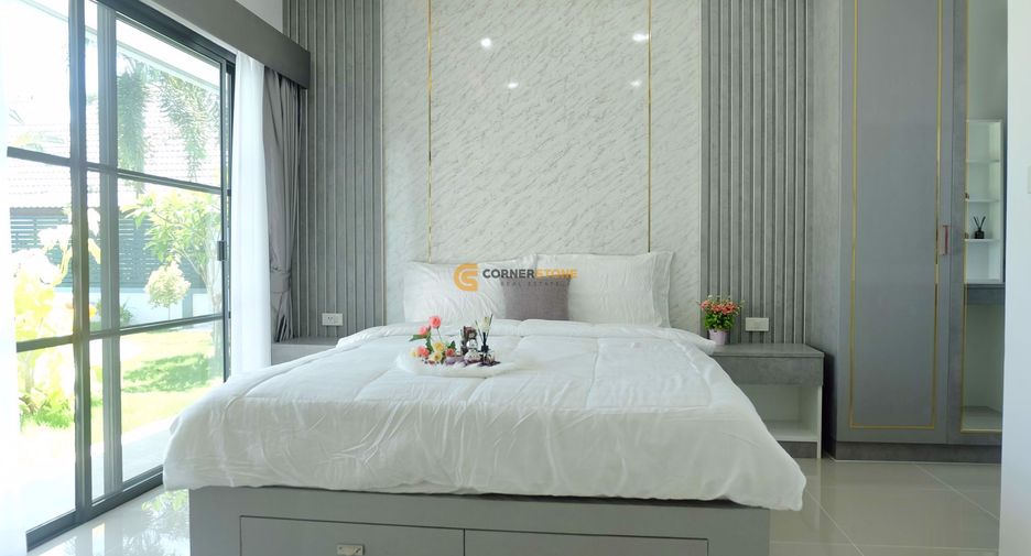 Casa en alquiler de 5 habitaciones en Bang Lamung, Chonburi