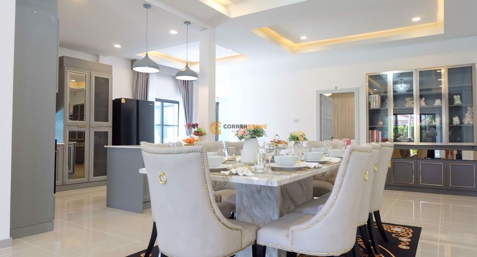 Casa en alquiler de 5 habitaciones en Bang Lamung, Chonburi