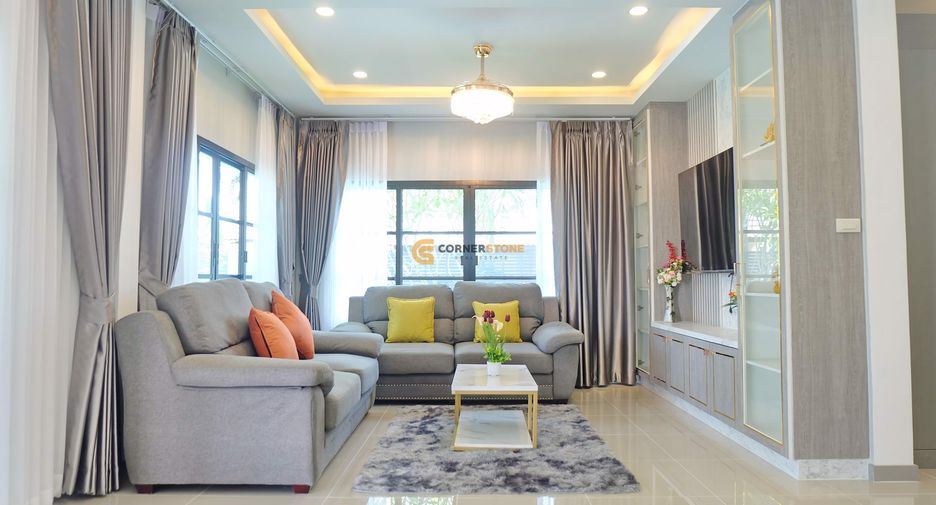 Casa en alquiler de 5 habitaciones en Bang Lamung, Chonburi