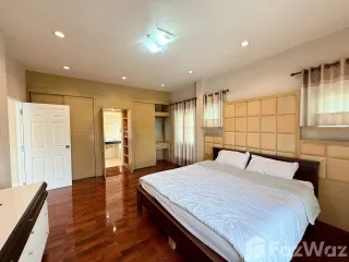 Casa en venta y en alquiler de 5 habitaciones en Mueang Chiang Mai, Chiang Mai