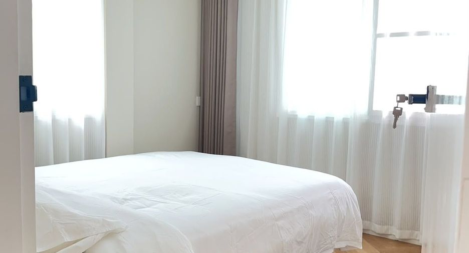 Haus zum Kauf mit 4 Zimmer in Mueang Phuket, Phuket