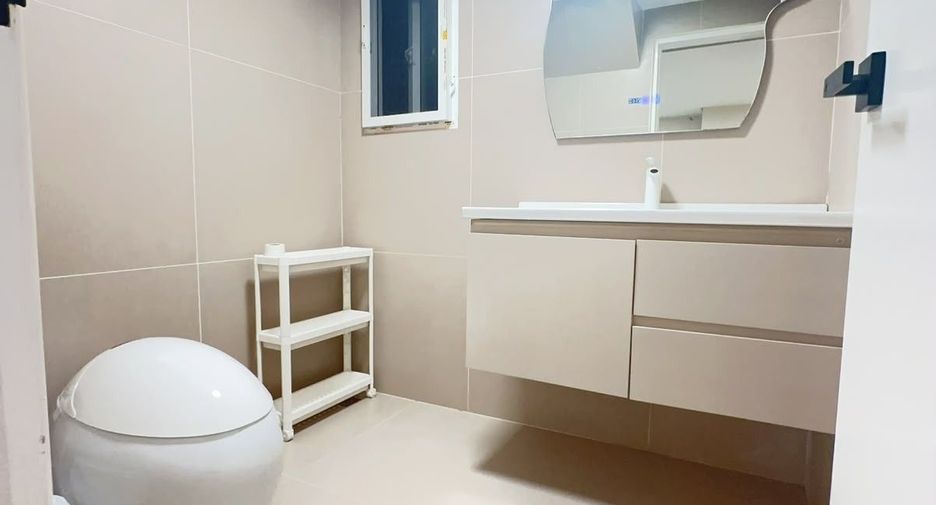 Haus zum Kauf mit 4 Zimmer in Mueang Phuket, Phuket