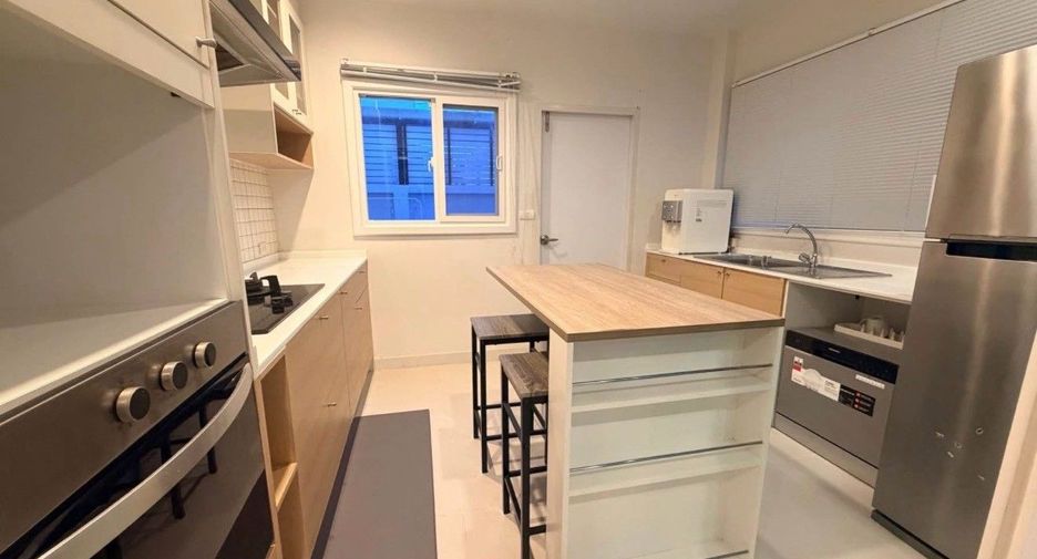 For rent 4 bedrooms house in Thalang, Phuket