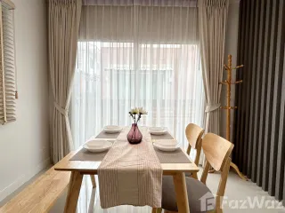Casa en alquiler de 3 habitaciones en Mueang Phuket, Phuket