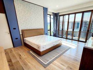 For rent and for sale 4 bedrooms house in Bang Kapi, Bangkok
