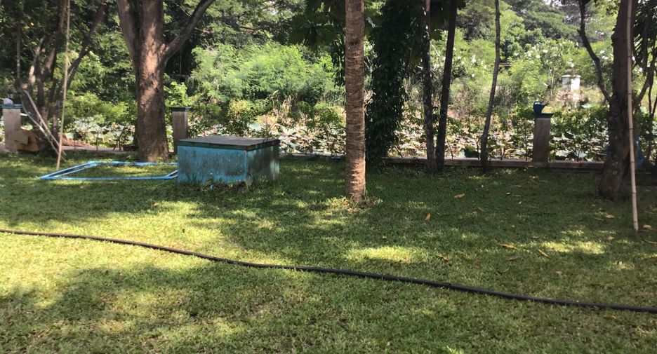 For sale 44 bedrooms hotel in Bang Lamung, Chonburi