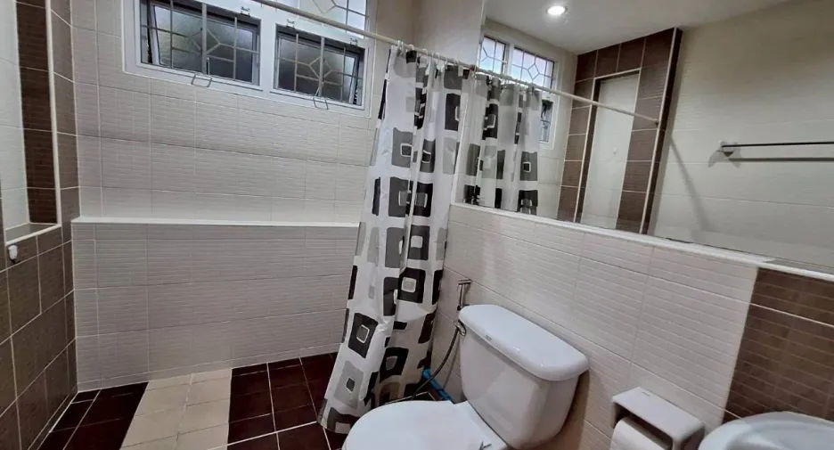 For sale 3 ベッドルーム house in Mueang Khon Kaen, Khon Kaen