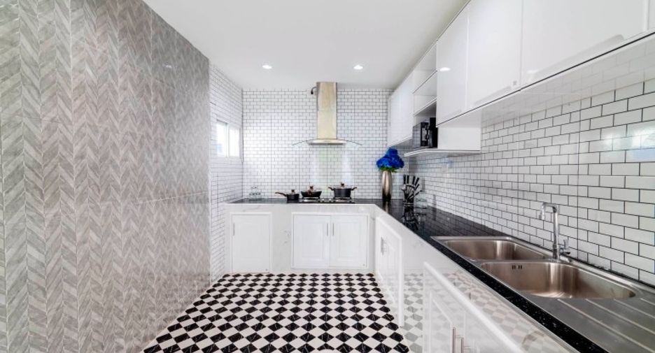 Casa en venta de 3 habitaciones en Bang Lamung, Chonburi