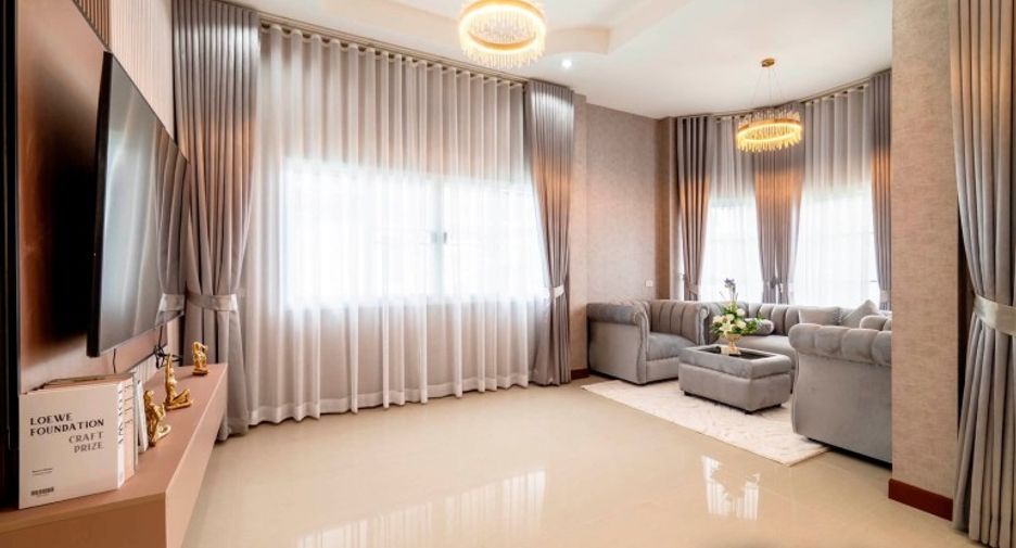 Casa en venta de 3 habitaciones en Bang Lamung, Chonburi