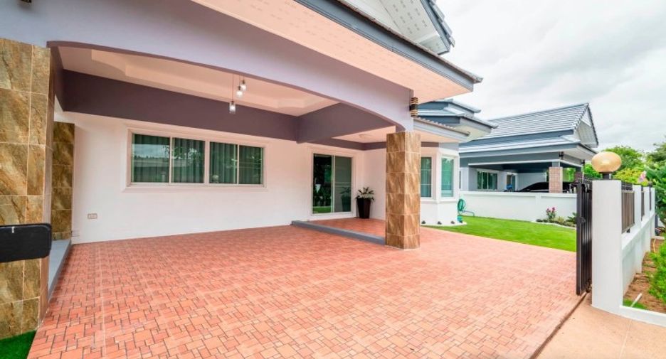 Casa en venta de 3 habitaciones en Bang Lamung, Chonburi
