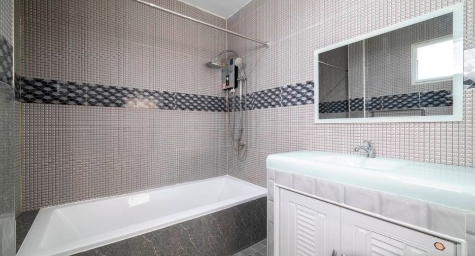 Casa en venta de 3 habitaciones en Bang Lamung, Chonburi
