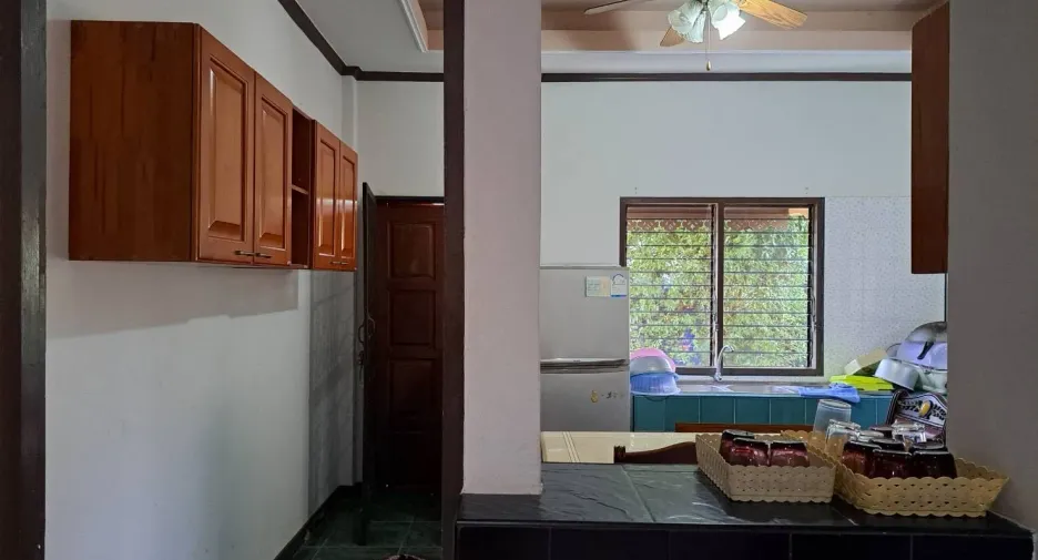 For sale 25 bedrooms hotel in Bang Lamung, Chonburi