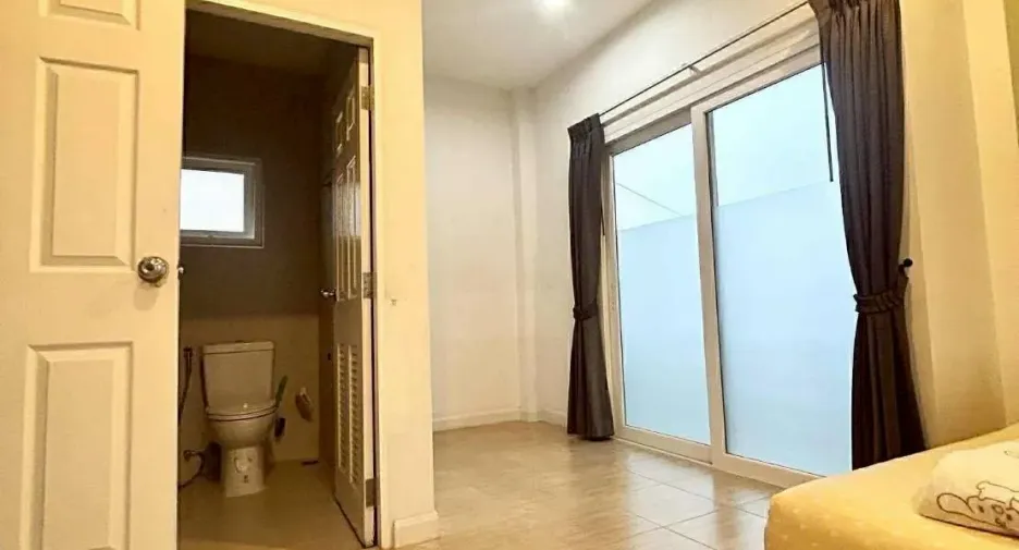 For rent 3 bedrooms house in Bang Lamung, Chonburi