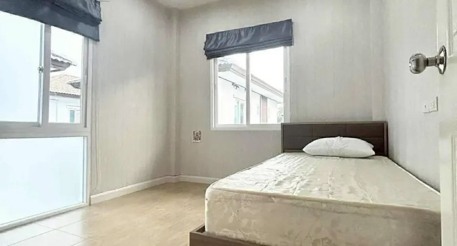 For rent 3 bedrooms house in Bang Lamung, Chonburi