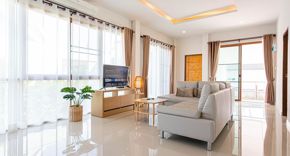 À vendre et à louer 3 chambres maison à Doi Saket, Chiang Mai