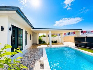 For sale 4 bedrooms villa in Bang Lamung, Chonburi