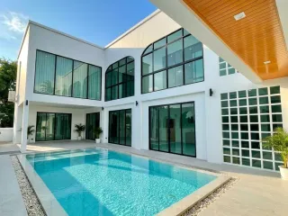 À louer 5 chambres villa à Pran Buri, Prachuap Khiri Khan