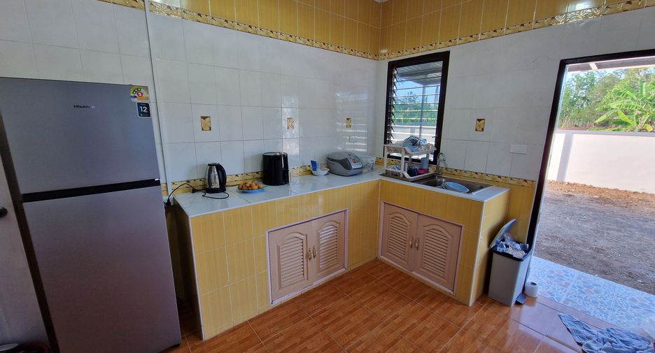 Haus zur Miete mit 3 Zimmer in Pran Buri, Prachuap Khiri Khan