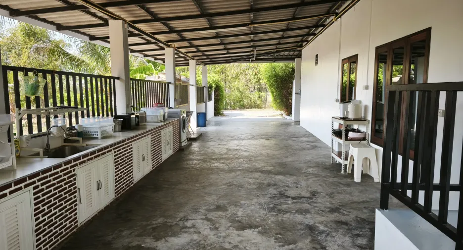 À vendre et à louer 1 chambre maison à Pran Buri, Prachuap Khiri Khan