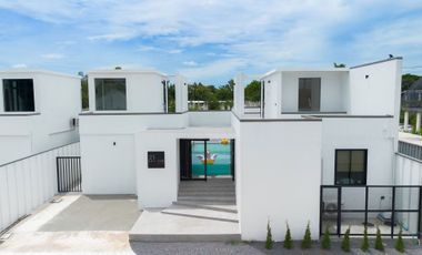 For rent 4 bedrooms villa in Hua Hin, Prachuap Khiri Khan