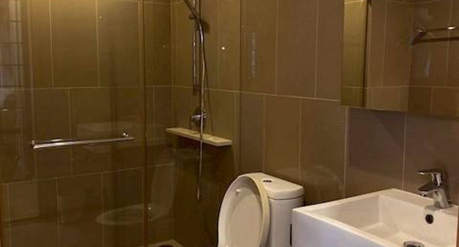 Wohnung zur Miete mit 1 Zimmer in Pathum Wan, Bangkok