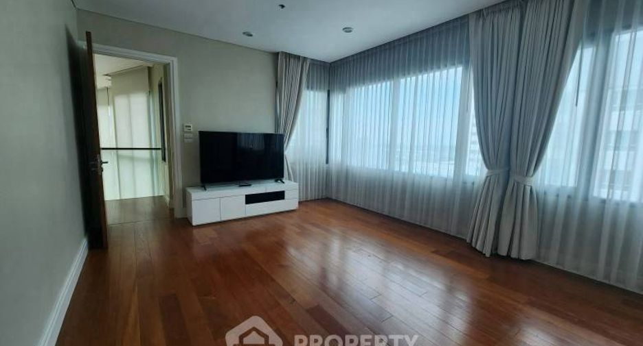 Condo en alquiler de 6 habitaciones en Khlong Toei, Bangkok