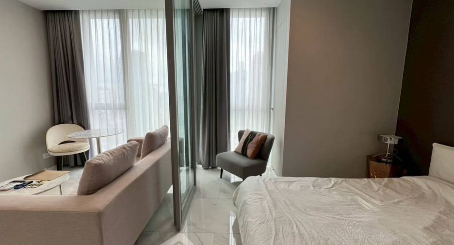 For rent 1 bed condo in Watthana, Bangkok