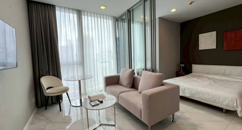 For rent 1 bed condo in Watthana, Bangkok