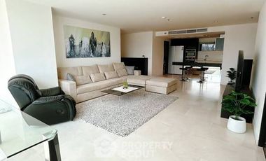 For rent 3 bedrooms condo 
