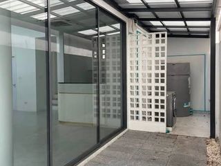 Casa en alquiler de 3 habitaciones en Don Mueang, Bangkok