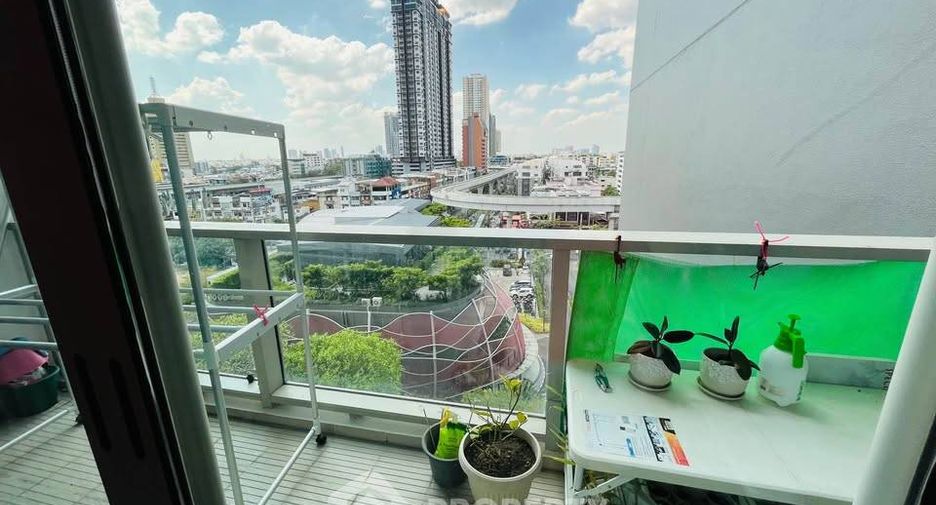 Wohnung zum Kauf mit 1 Zimmer in Sathon, Bangkok
